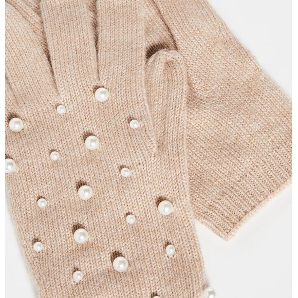 Carolina Amato Wool and Cashmere Pearl Studded Gloves - Picture 2 of 3